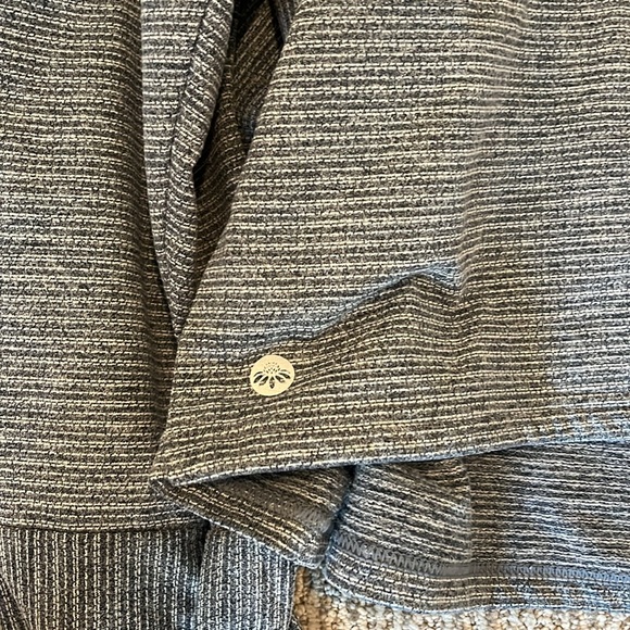 Senita Athletics blue striped pullover. Size S - Picture 5 of 6